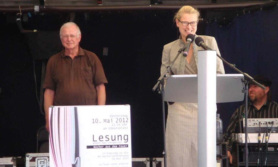 Veranstaltung: Bücher aus dem Feuer